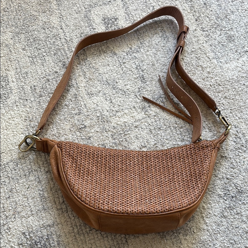 Hobo Knox Sling